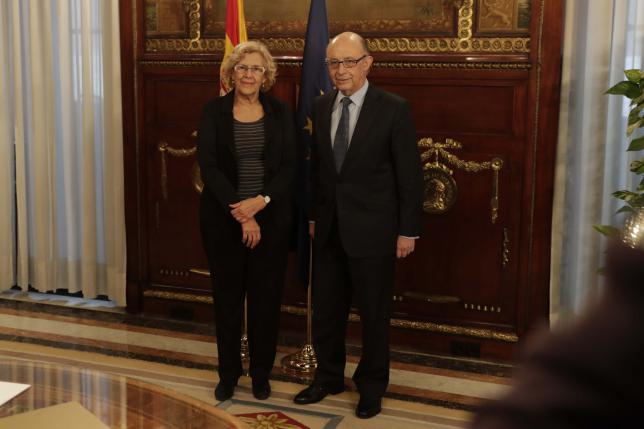 Gestionar la austeridad: el pulso de Montoro a Madrid