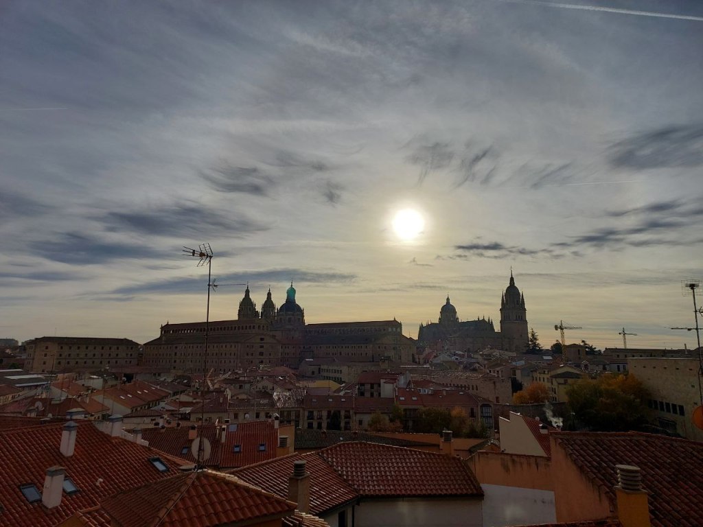 El fantasma de tu olor, lejos de tu presencia…