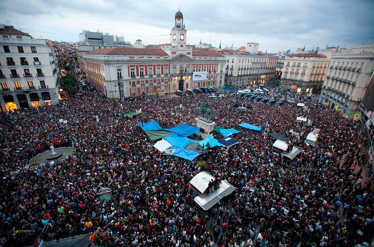 Politics of Indignation: Radical Democracy and Class Struggle beyond Postmodernity