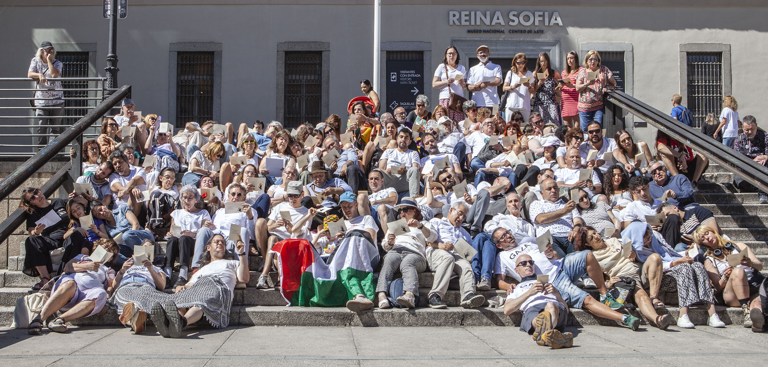 Versos contra el Genocidio: Homenaje a Refaat Alareer (1979-2023)
